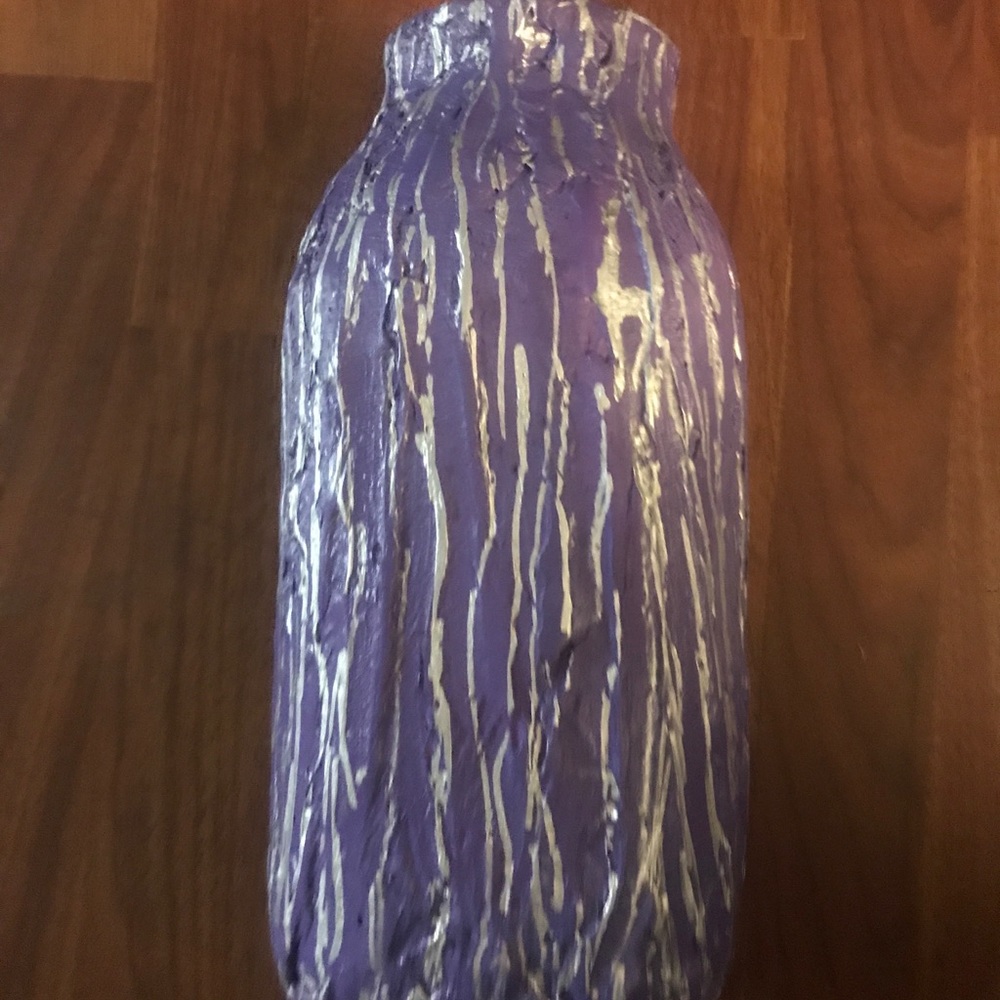 💜🤍Vase🤍💜 - Picture 3 of 7
